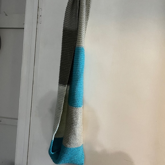 Infinity Scarf - Picture 1 of 2